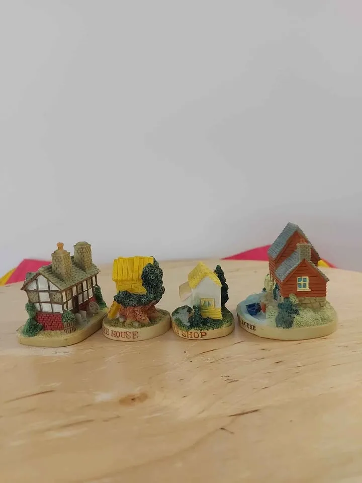 Vintage Tetley Tea Miniature Houses Collectables 1995 - photo 2