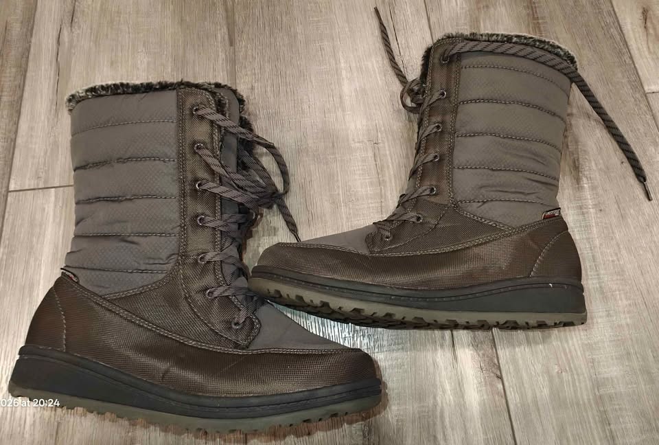 Kamik Bailee Ladies' Boots (Size 9) - photo 4