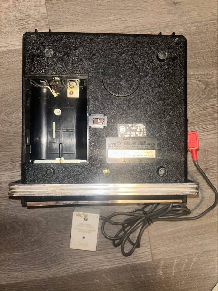 Vintage Sony O-Matic Tapecorder w/ Mic - photo 3