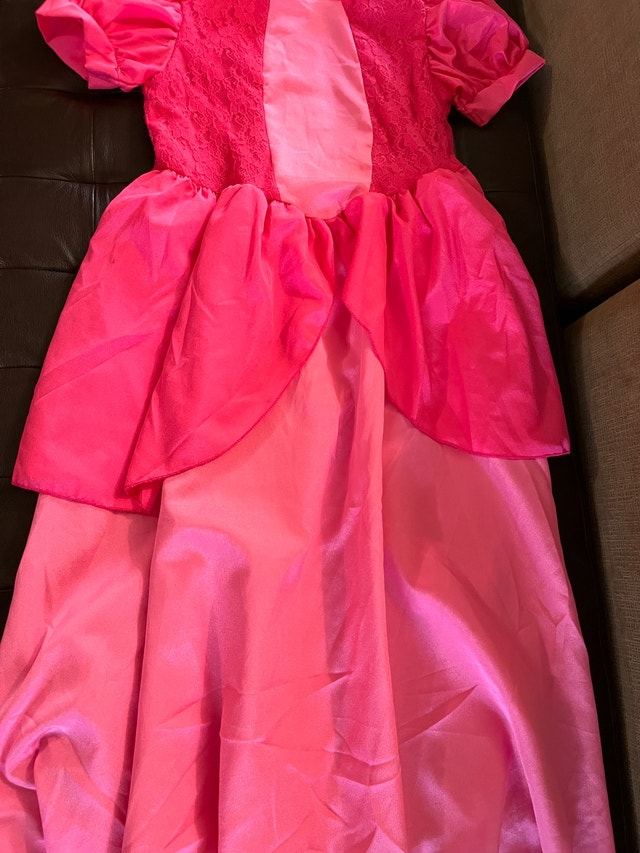 NEW Princess Peach Costume Size 150 (US size 12) - photo 4