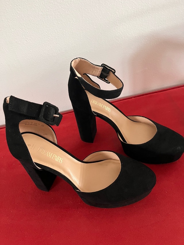 NEW - 5-Inch Heels Platform Chunky Pumps Size 6 Women Shoes