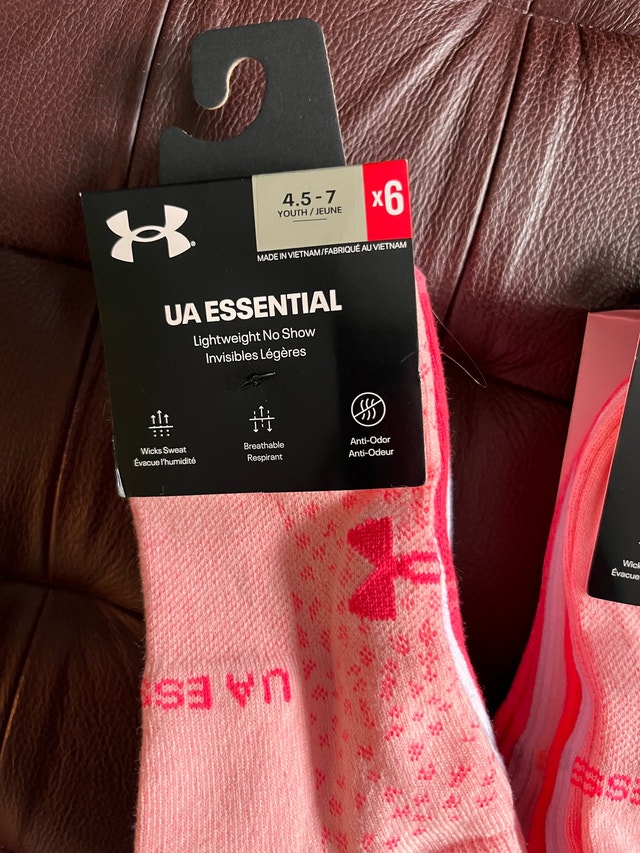 Brand NEW $10 each Pack of 6 — Under Armour Socks Size 4.5 - 7 - photo 4