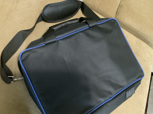 Brand NEW Laptop Bag Lightweight with Shoulder Strap - photo 4