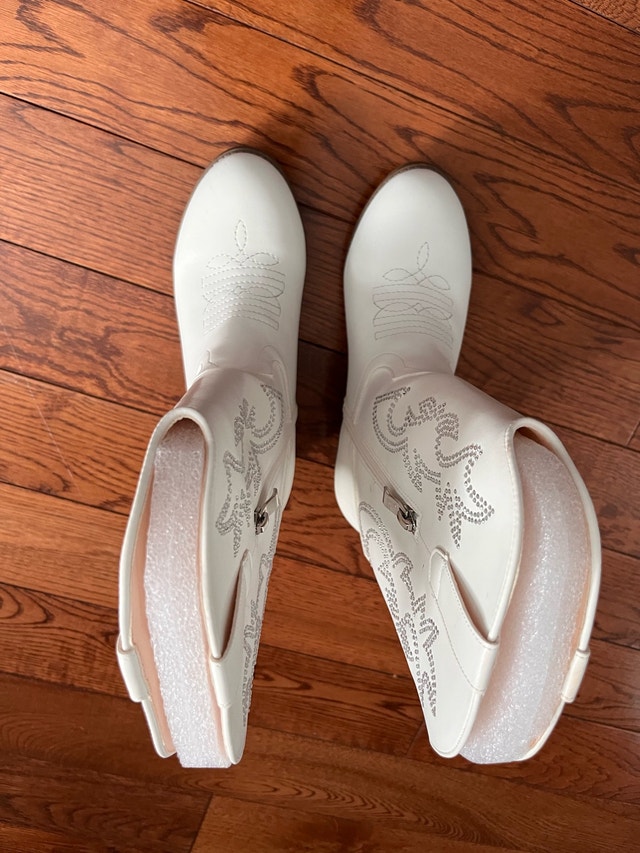 Brand NEW — Girls Cowboy Western Boots Size 3 White - photo 4