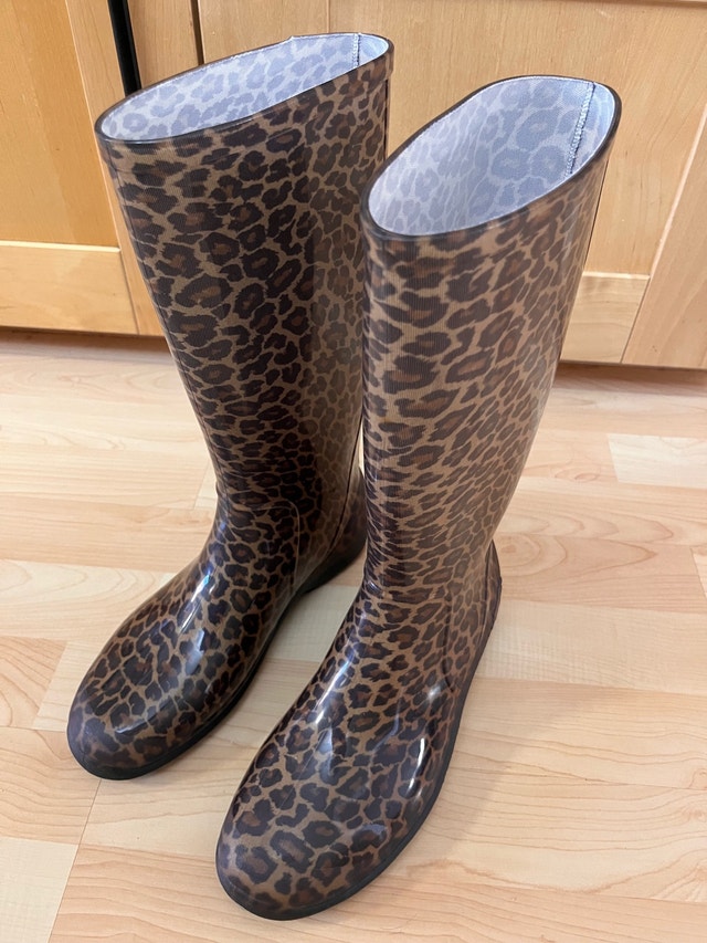 Brand NEW — Rain Boots Women Size 9 Leopard Print - photo 2