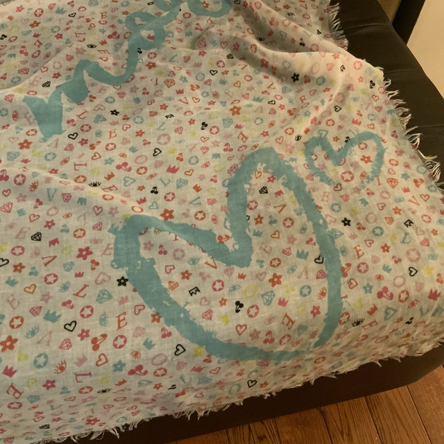 "Love More" Scarf — Brand NEW - photo 5
