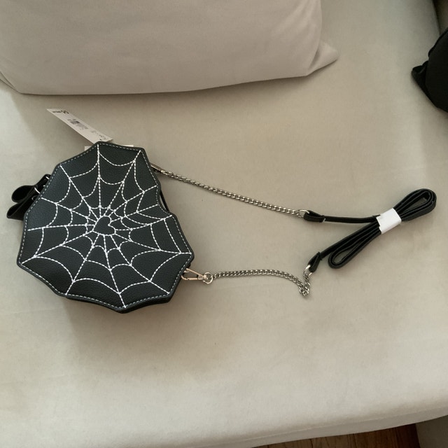 Spider Web Crossbody Bag Heart Shaped Claire’s NEW - photo 5