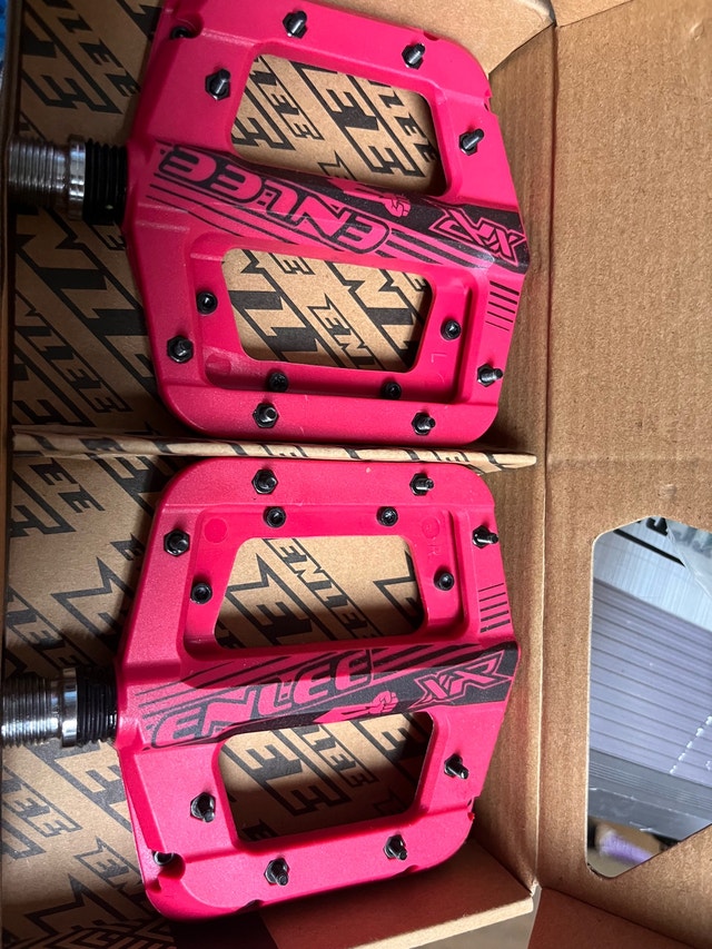Brand NEW — ENLEE Aluminum Alloy Bike Pedals - photo 2