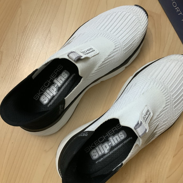 Brand NEW Sketchers Women Size 6 Slip-on Sneaker White - photo 4