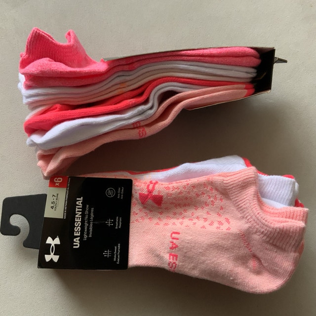 Under Armour Socks Size 4.5-7 Pack of 6
