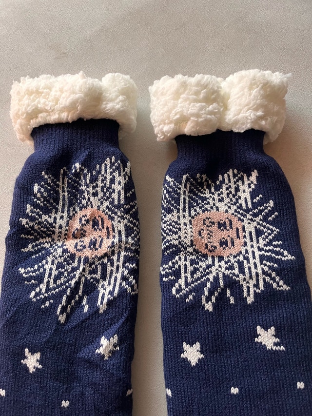 NEW — Starry Night THREE POODLE Sherpa Socks Non-Slip - photo 2