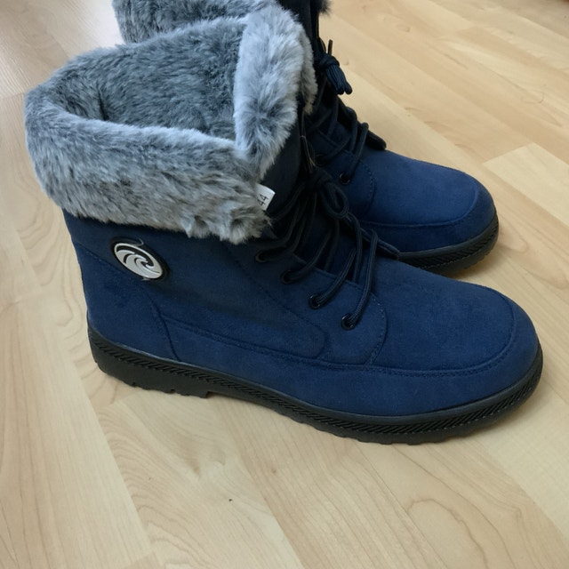 Brand NEW — Winter Boots Women Size 44 (US 12) and 45 (US 13)
