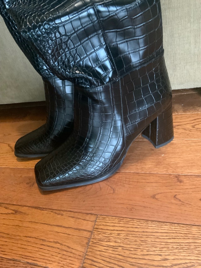 Brand NEW Boots Black Crocodile-Texture Size 41 (9.5 US) Women - photo 4