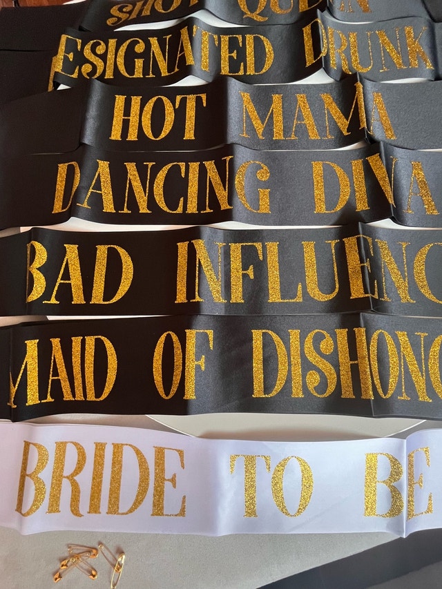 Brand NEW BRIDAL Shower Sashes with Veil Bride Bridesmaid - photo 2