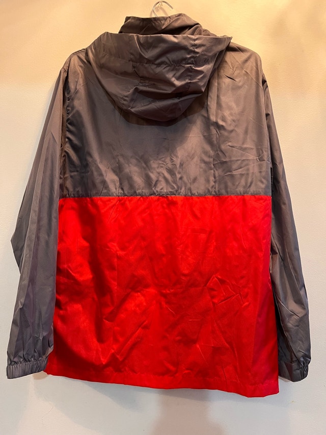 NEW with Tags Light Bare Rain Coat - Medium - photo 4