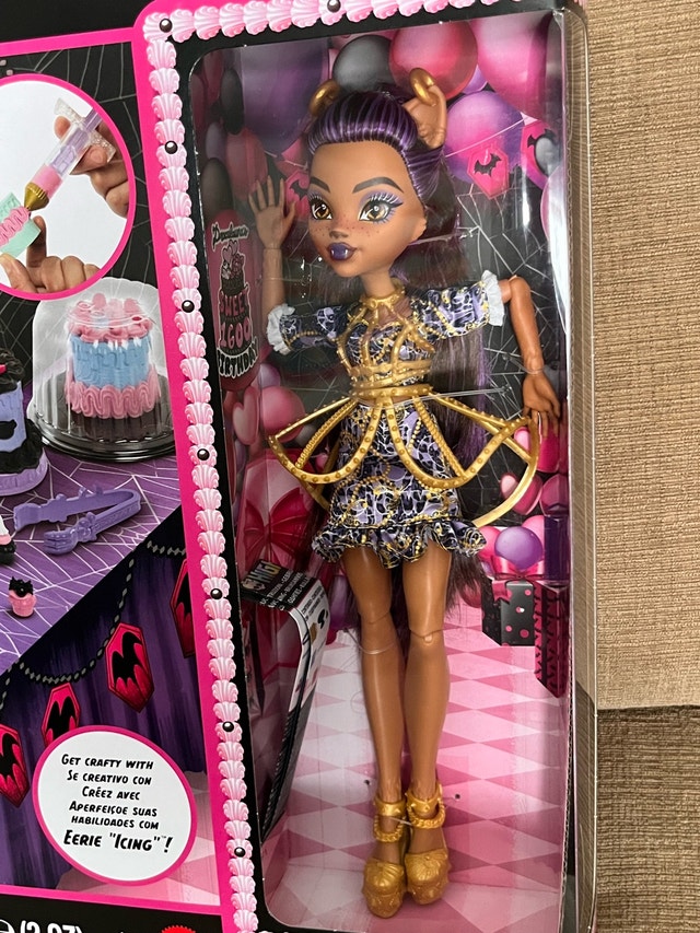 Brand NEW Monster High Clawdeen Wolf Doll Scary Sweet Birthday - photo 2