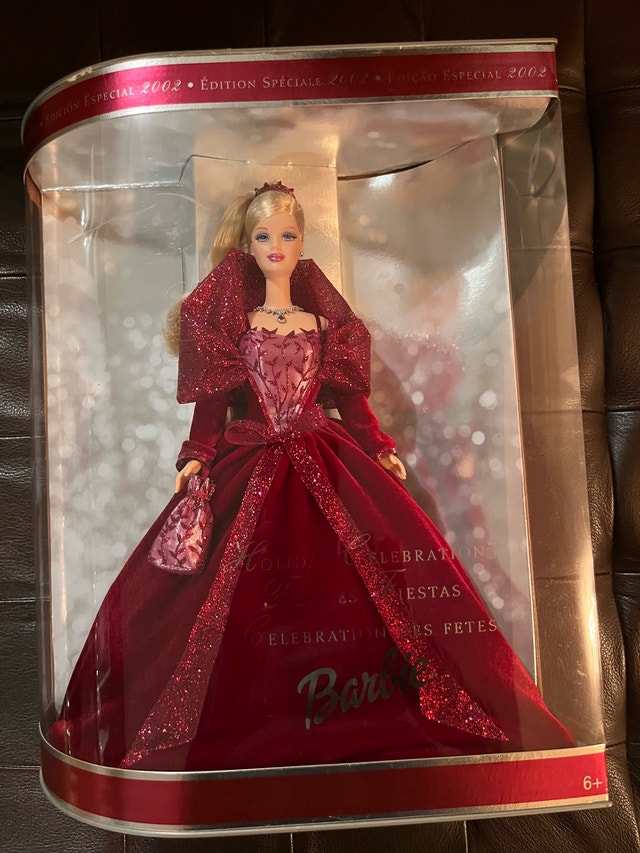 Barbie 2002 Holiday Celebration Special Edition