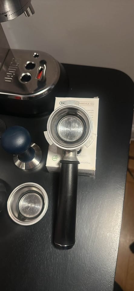 De’Longhi Dedica Espresso Machine EC680M - Stainless Steel - photo 3