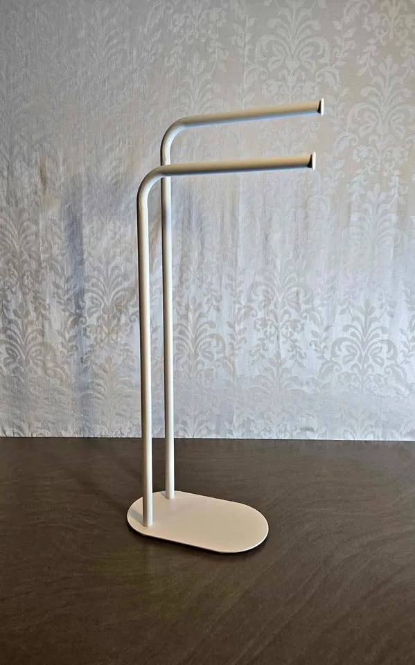 2 Tier Freestanding Towel Rack thumbnail