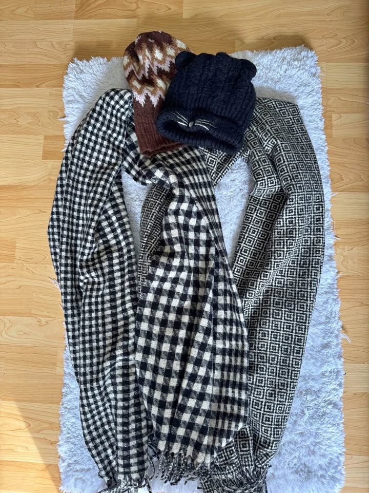 Winter toques and thick Scarves ($15 each set)