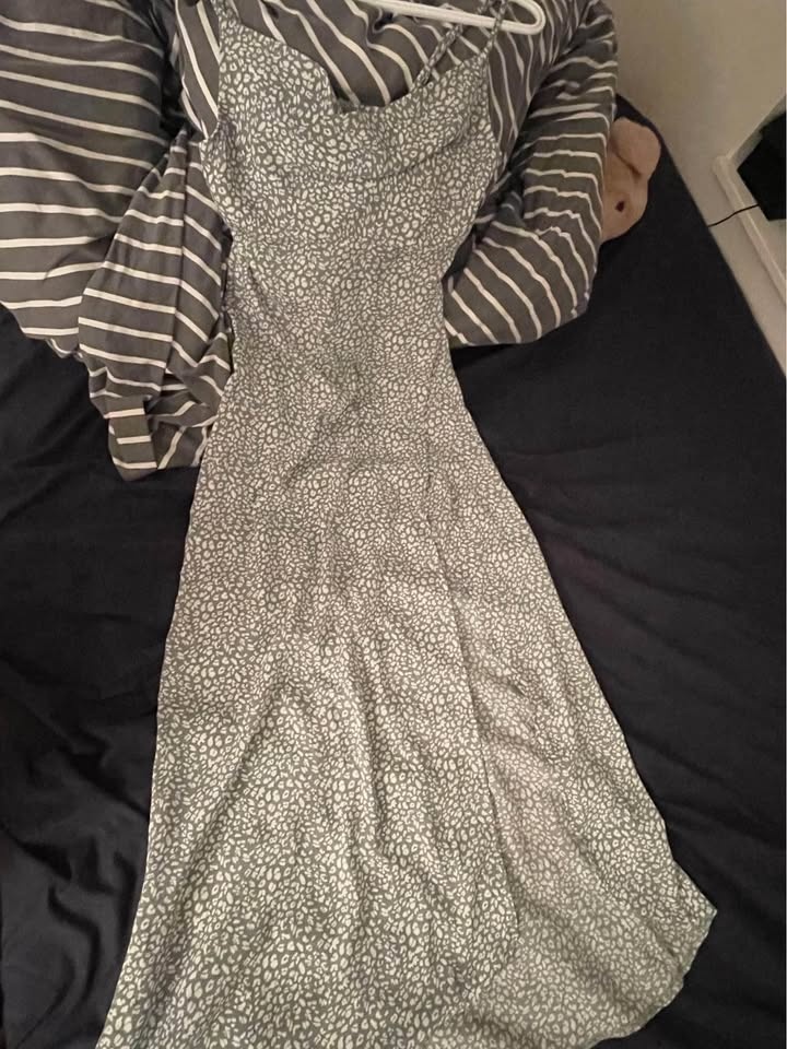 Sage Green Leopard Midi Dress (Oh Polly) - photo 3