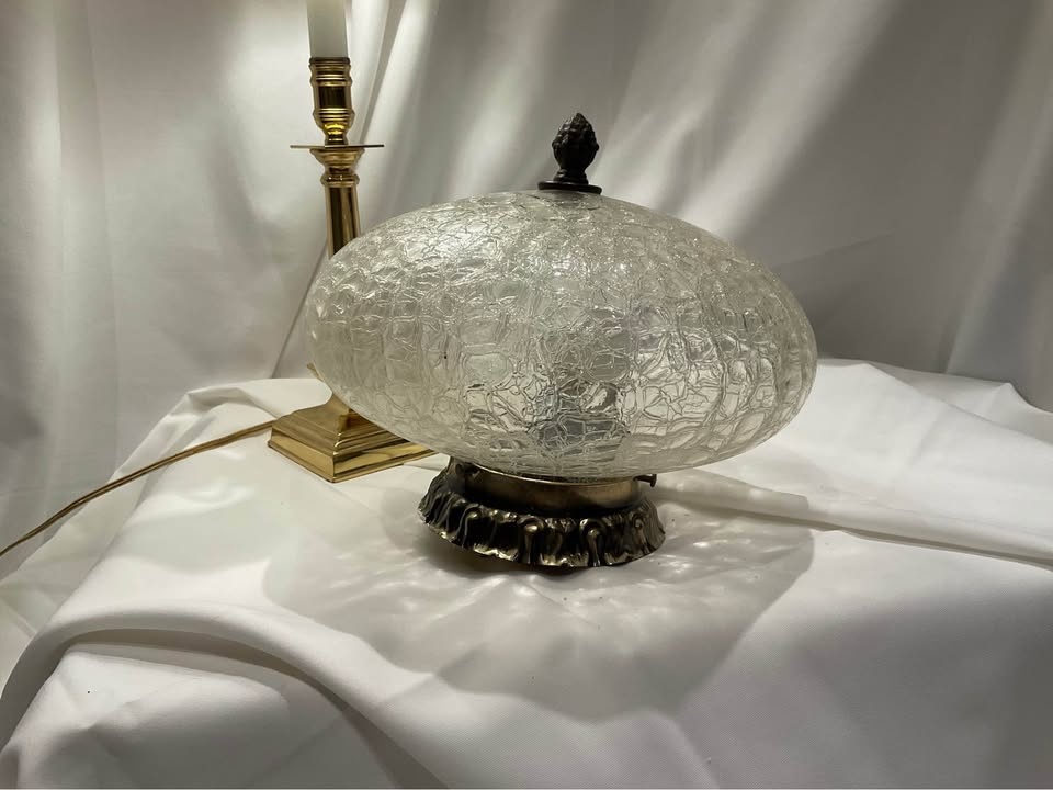 Vintage Underwriters 1950’s Semi Flush Crackled Glass Light Fixt - photo 2