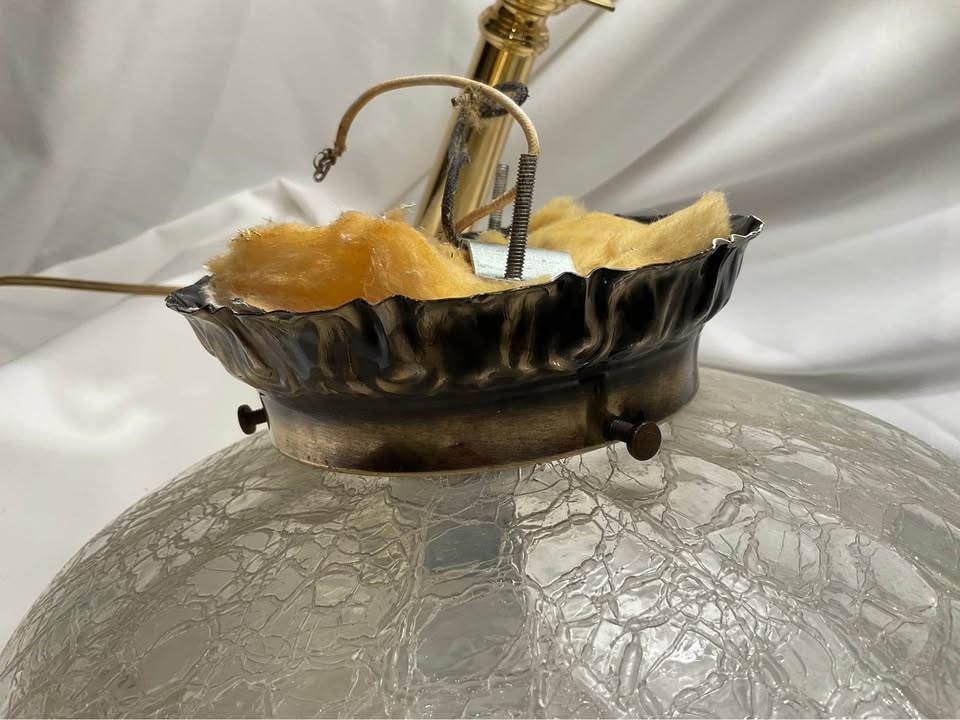 Vintage Underwriters 1950’s Semi Flush Crackled Glass Light Fixt - photo 5