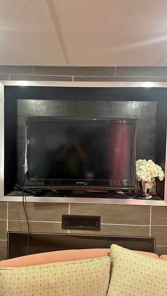 TV for Gaming / Retro Gaming / DVD Player Setup