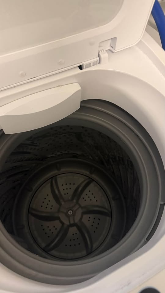 Portable Comfee Top-Load Washing Machine - photo 3