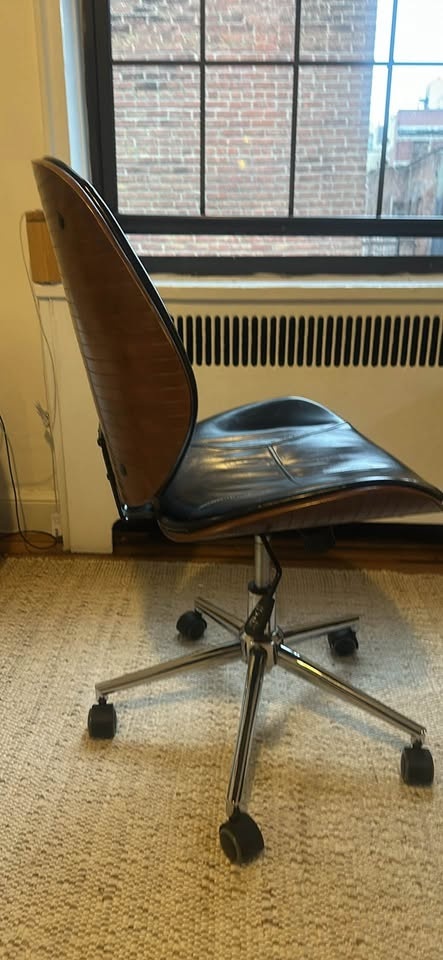 Modern Swivel Office Chair - Faux Leather, Adjustable Height - photo 3