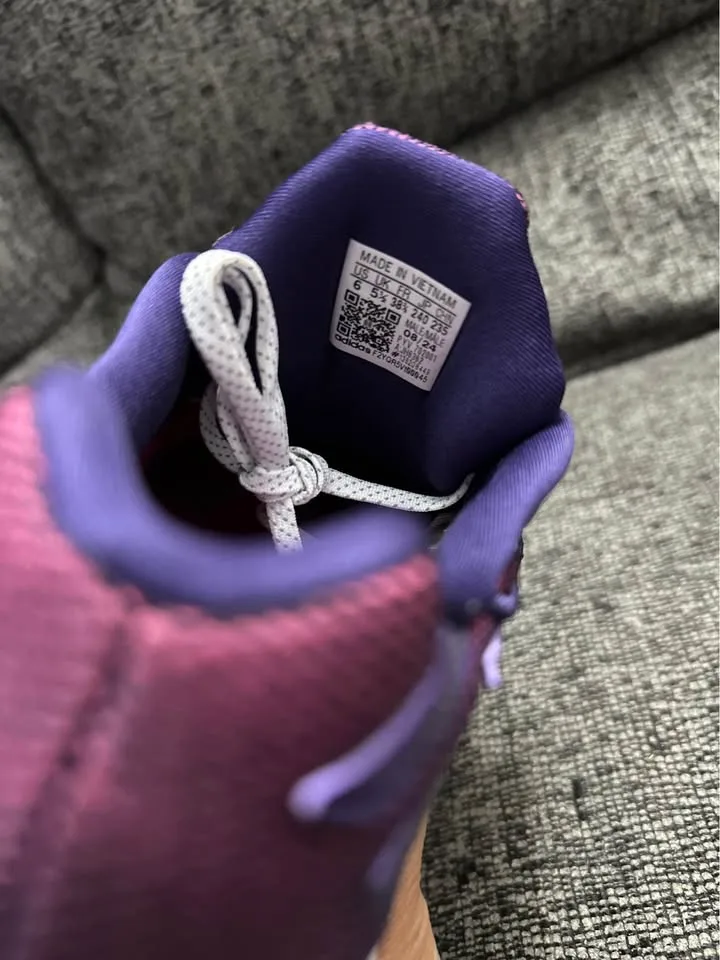 A bathing ape X adidas sneakers image indicator(7)