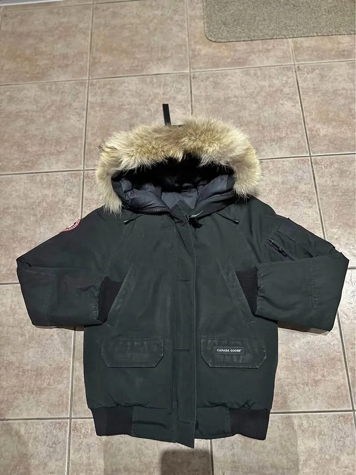 Canada goose jacket thumbnail