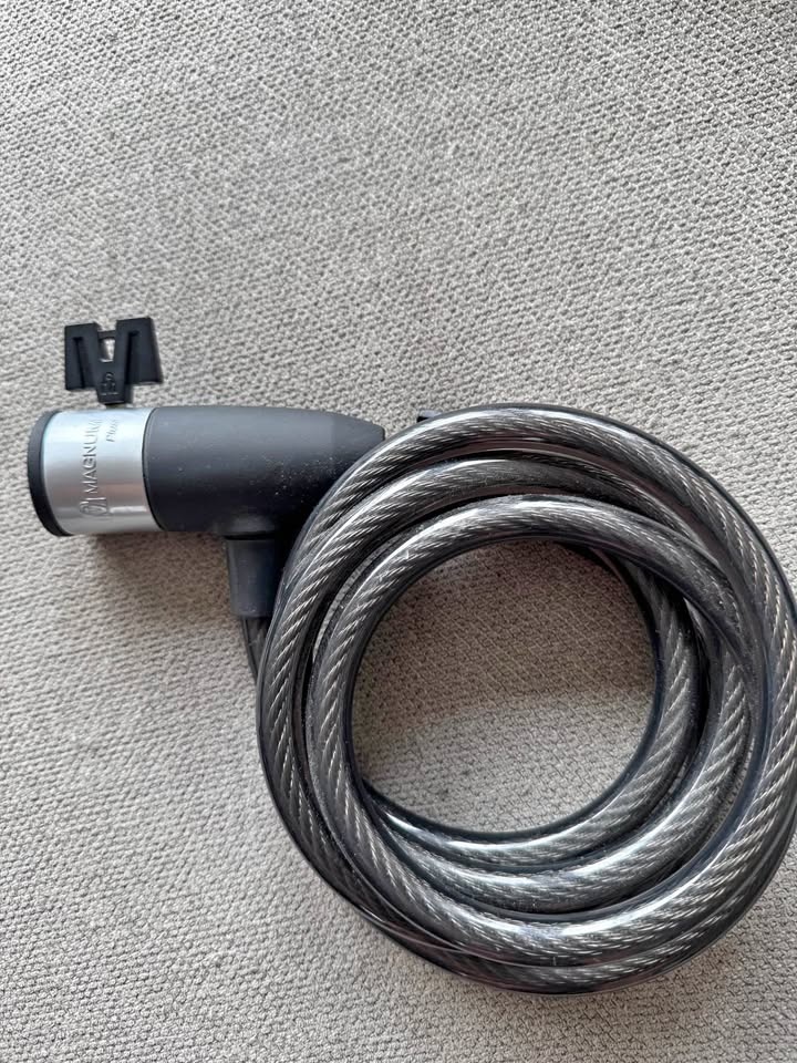 MAGNUM Plus Cable Lock