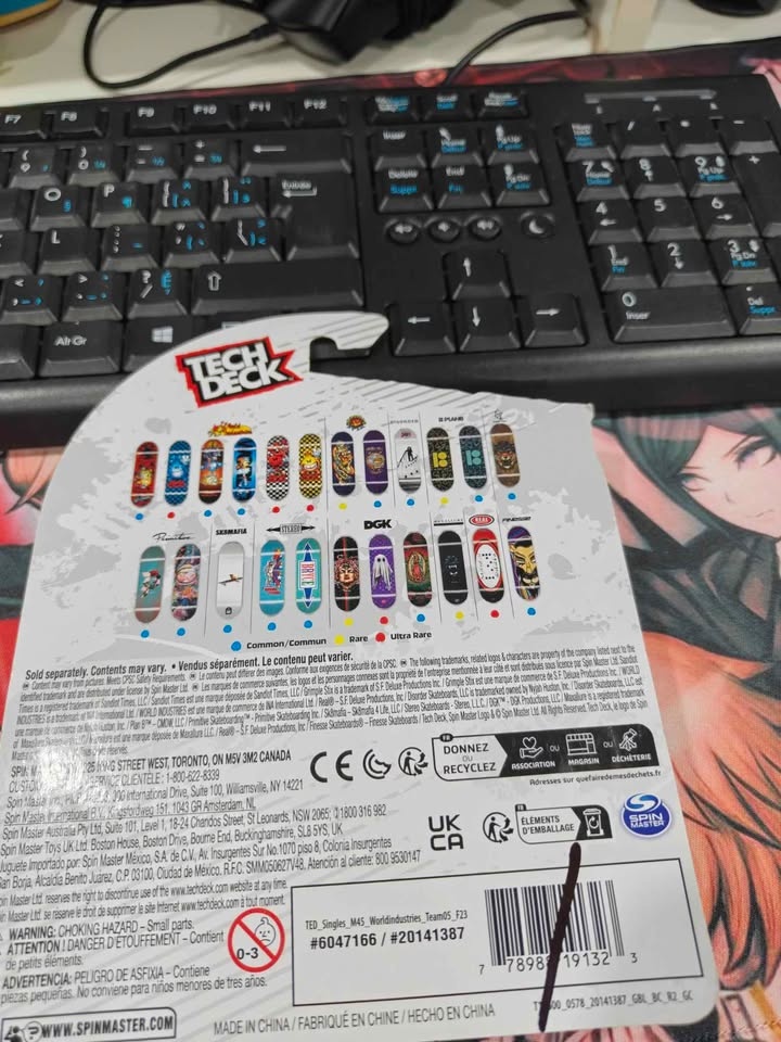 TECH DECK WORLD INDUSTRIES FLAMEBOY ULTRA RARE Fingerboard Skate - photo 2