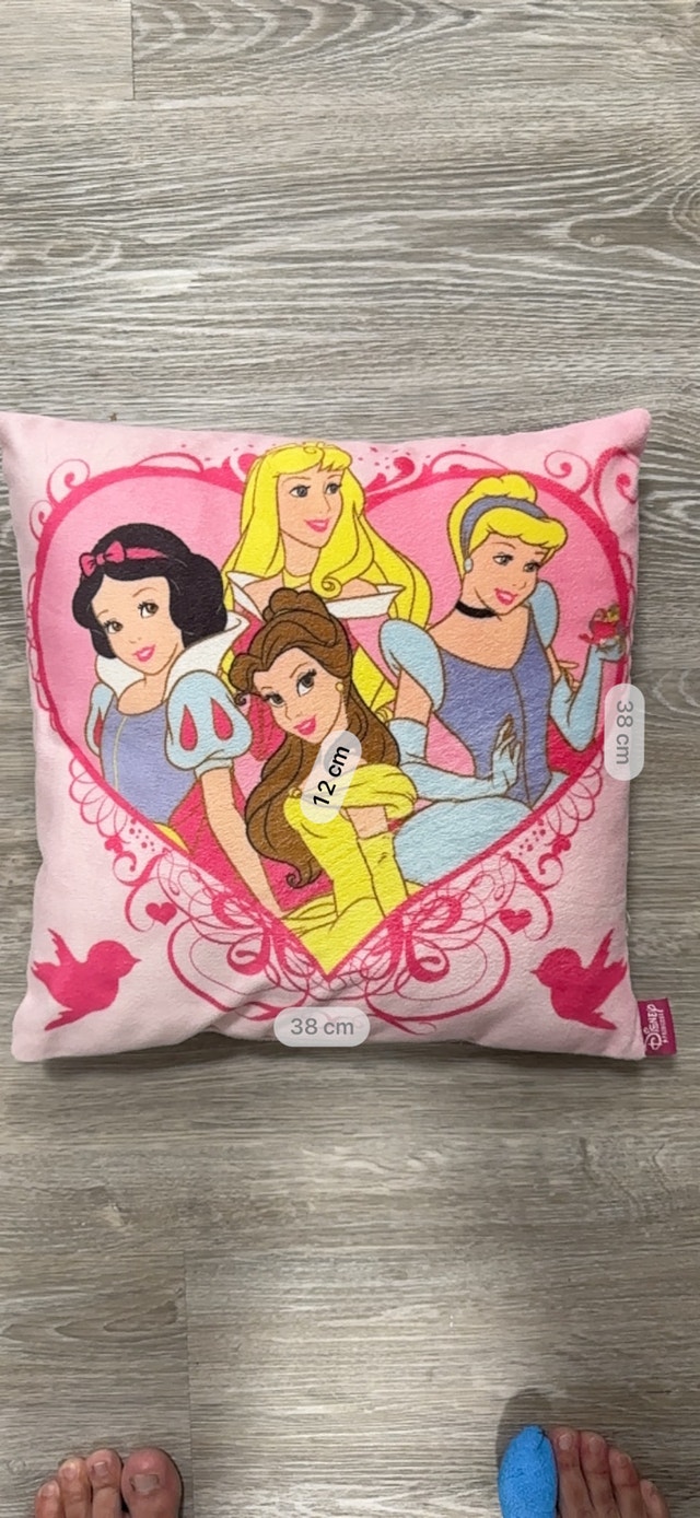 Disney Princesses Pink Blanket and Pillow Set - photo 3