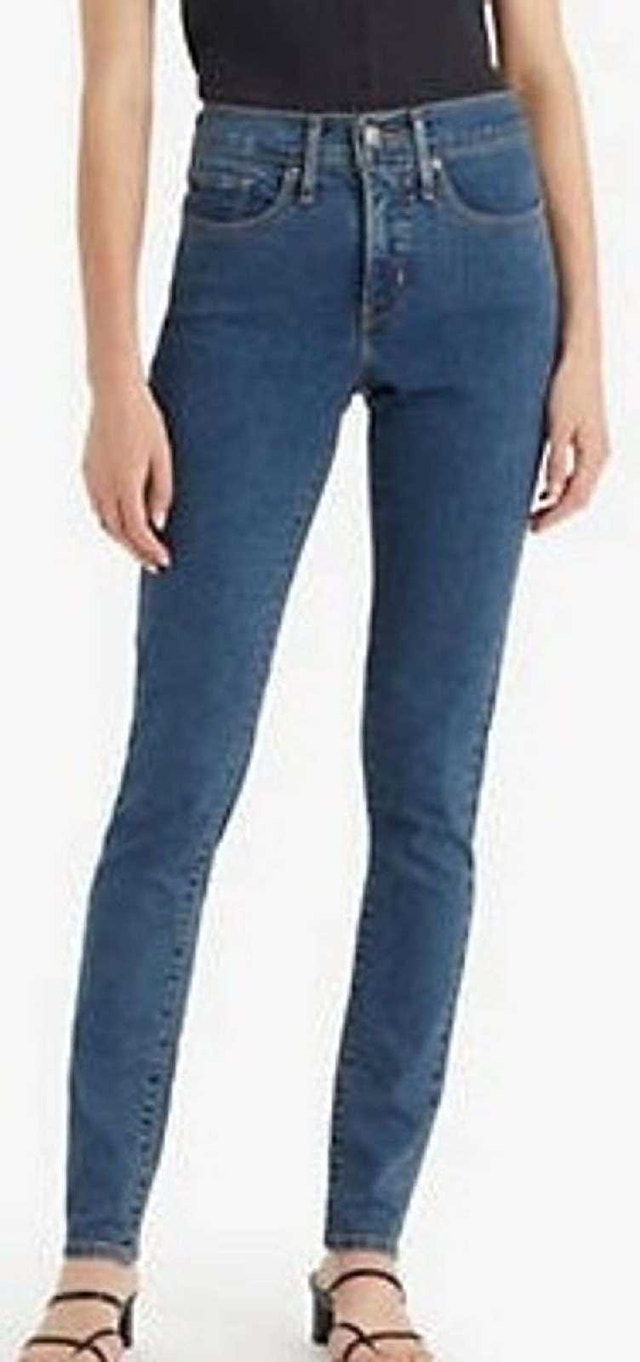 Ladies Levi's Jeans