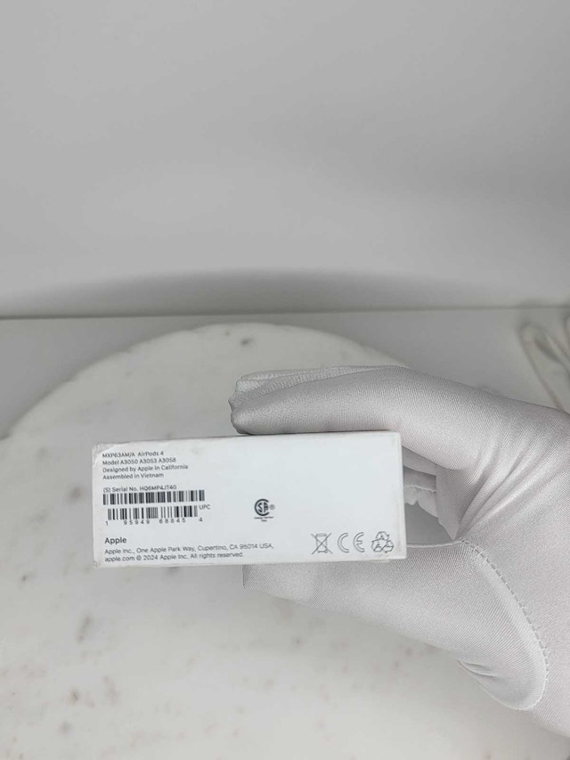 Apple Airpods 4 (Brand new) - photo 3