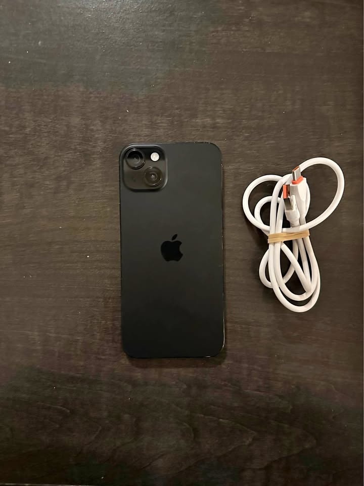 iPhone 15 Plus 128GB - 100% Battery - Charger Included