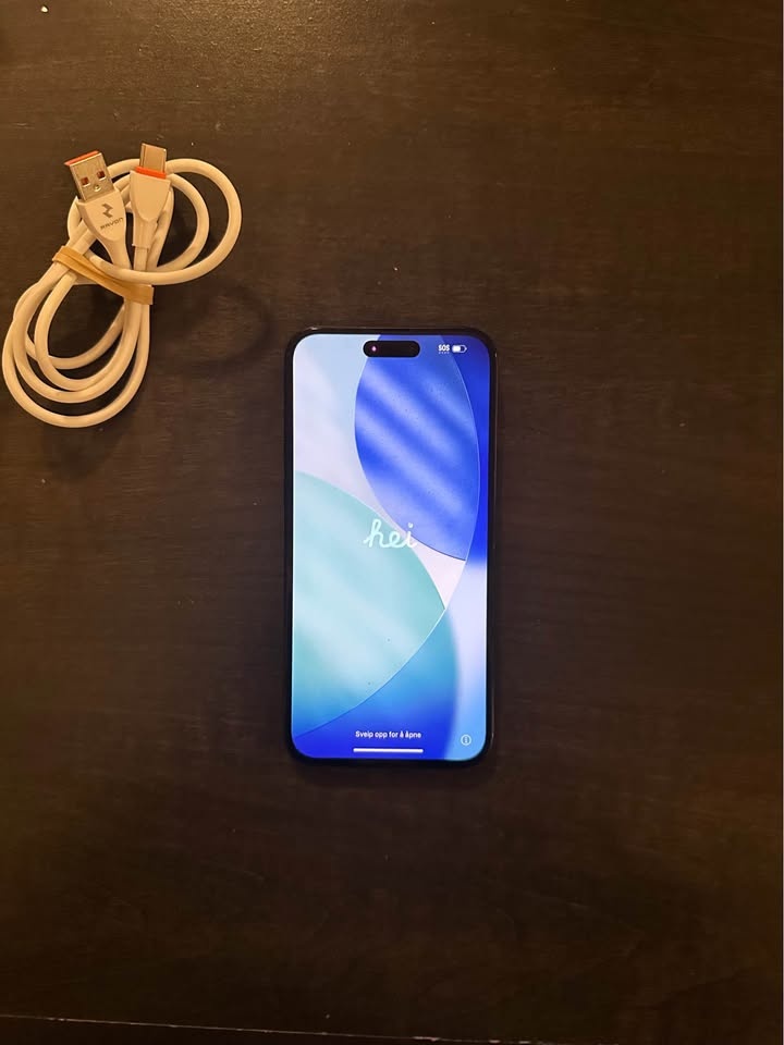 iPhone 15 Plus 128GB - 100% Battery - Charger Included - photo 2