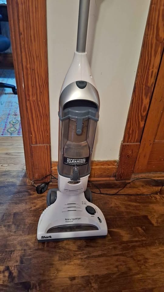 Shark Navigator Freestyle for Sale - Pickup Only (Jefferson Park