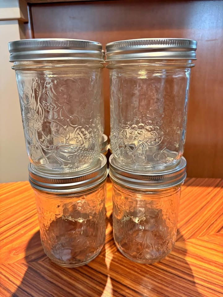 8 pc BERNARDIN Mason Jars & airtight metal lids