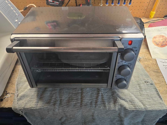 Black and Decker Toaster Oven