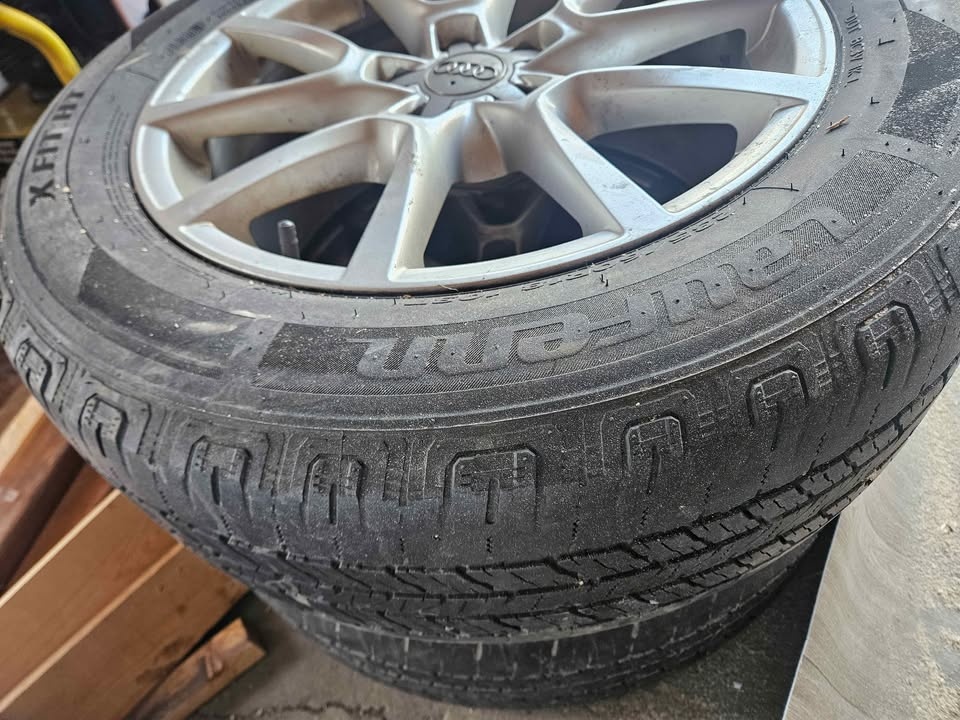 Winter Tire with Rim 235 60 R18 - photo 3