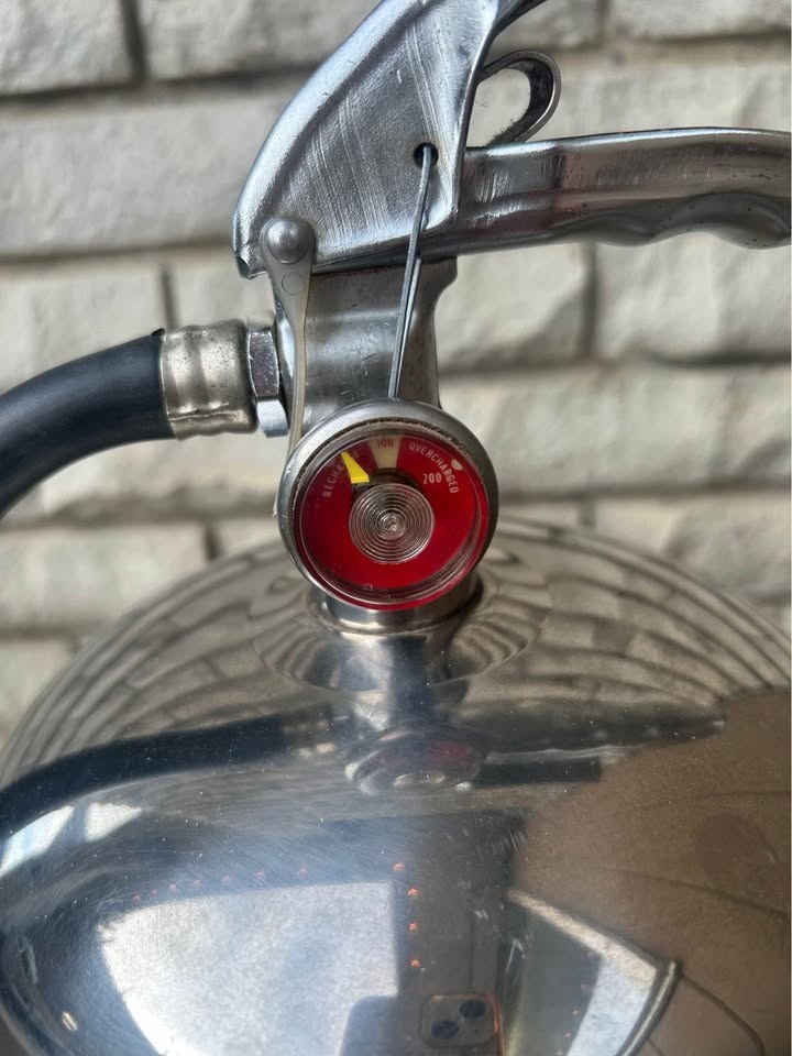 Vintage 1979 FLAG Stainless Steel Fire Extinguisher - photo 3