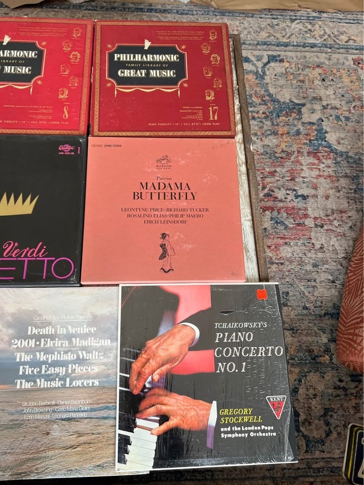 Vinyl Lot - 24 Records - photo 2