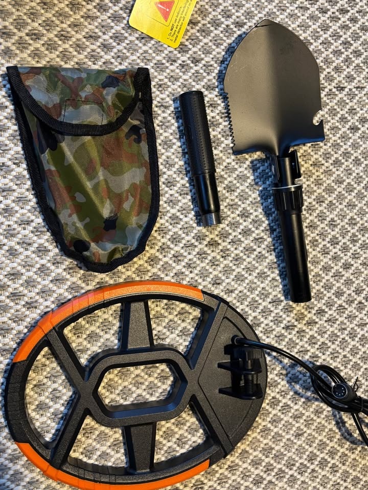 Brand new Metal Detector Waterproof High Accuracy Lightweight - photo 3