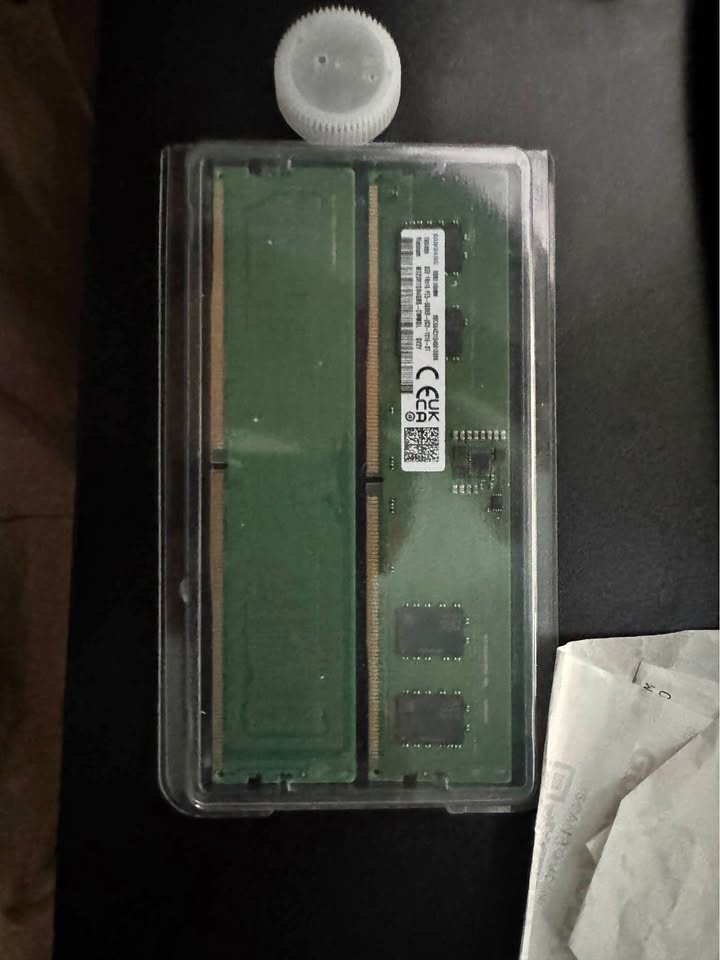 DDR5 16gb 5600 mhz selling asap