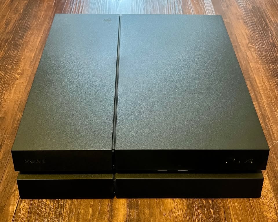 PS4 Bundle: 2 Controllers — 3 Games — Fully Reset — Ready to Pla - photo 5
