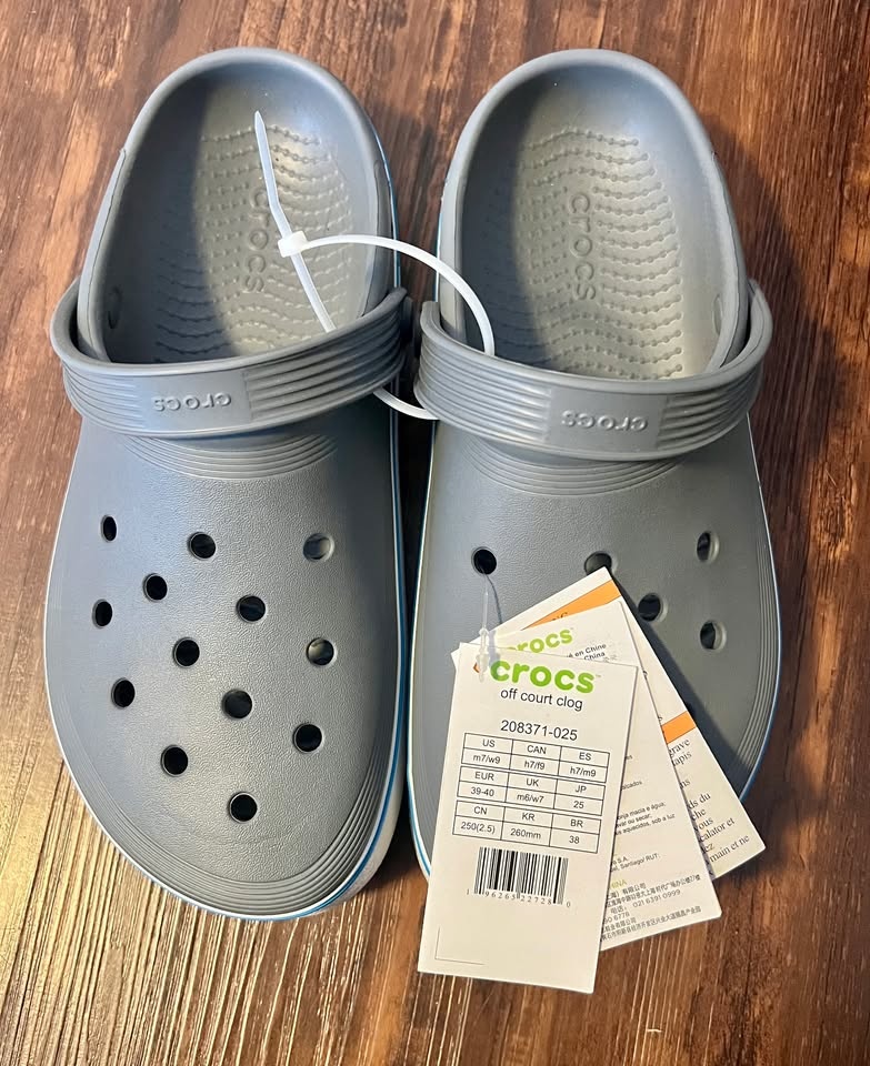 New Crocs Off Court Clogs: Grey — Size M7/W9 — With Tags - photo 2