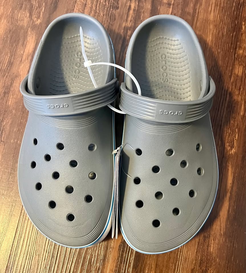 New Crocs Off Court Clogs: Grey — Size M7/W9 — With Tags - photo 3